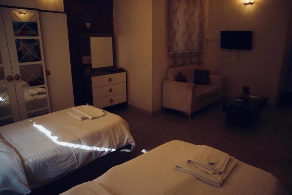 Italian House Hotel Baghdad Exterior photo
